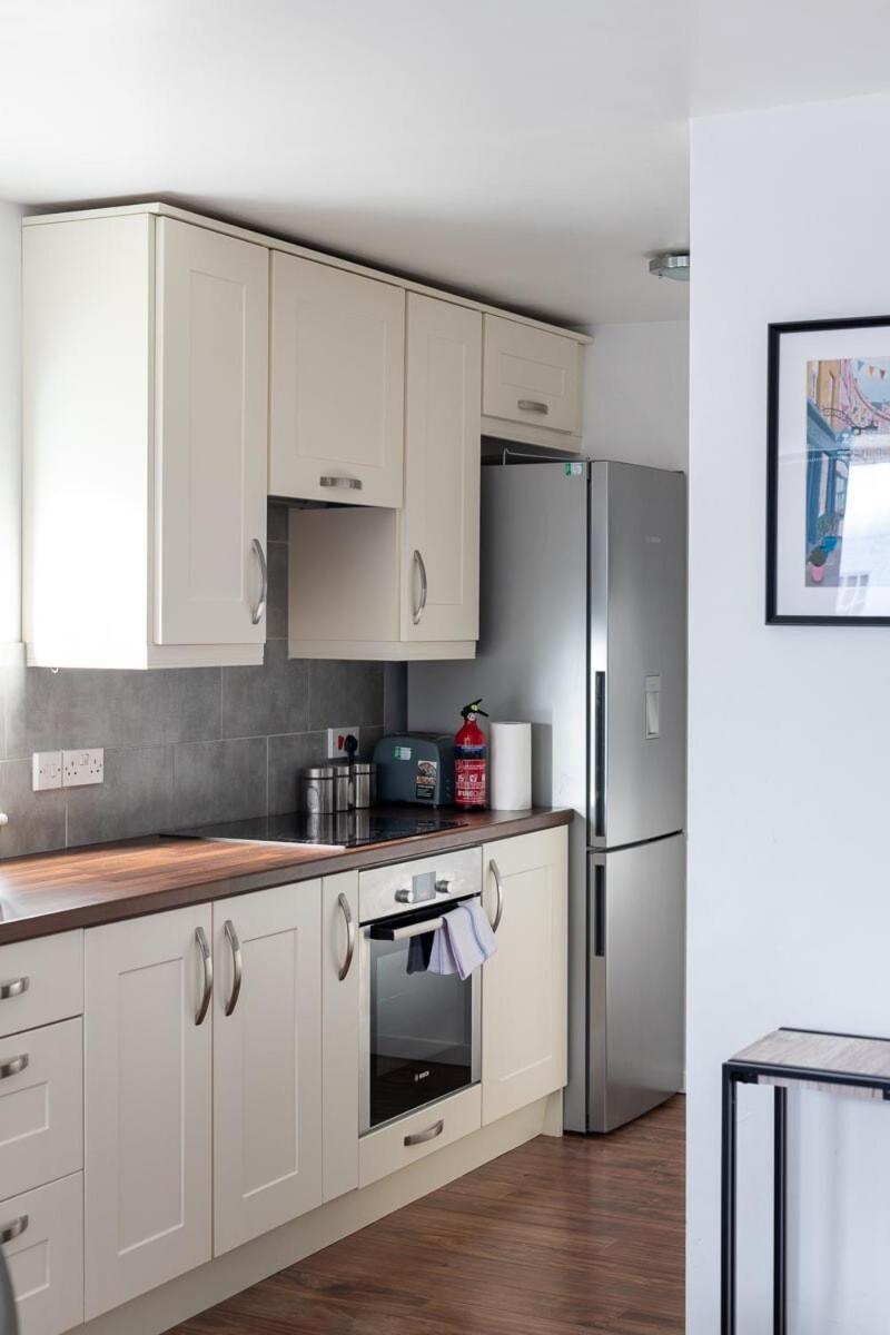 City Center,2 Bedroom Apartment With Parking เคมบริดจ์ ภายนอก รูปภาพ