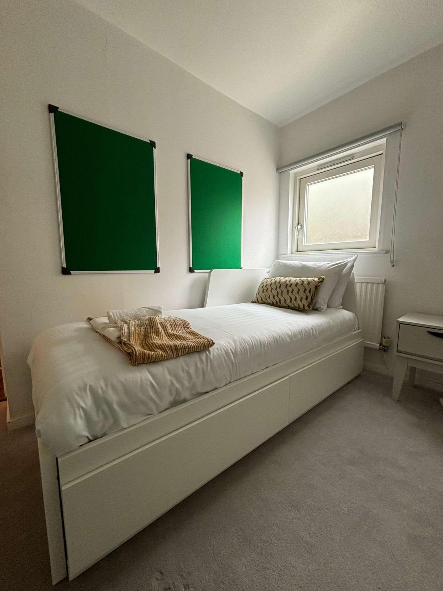 City Center,2 Bedroom Apartment With Parking เคมบริดจ์ ภายนอก รูปภาพ